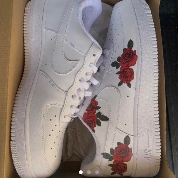 Air Force 1 - Picture 1 of 1